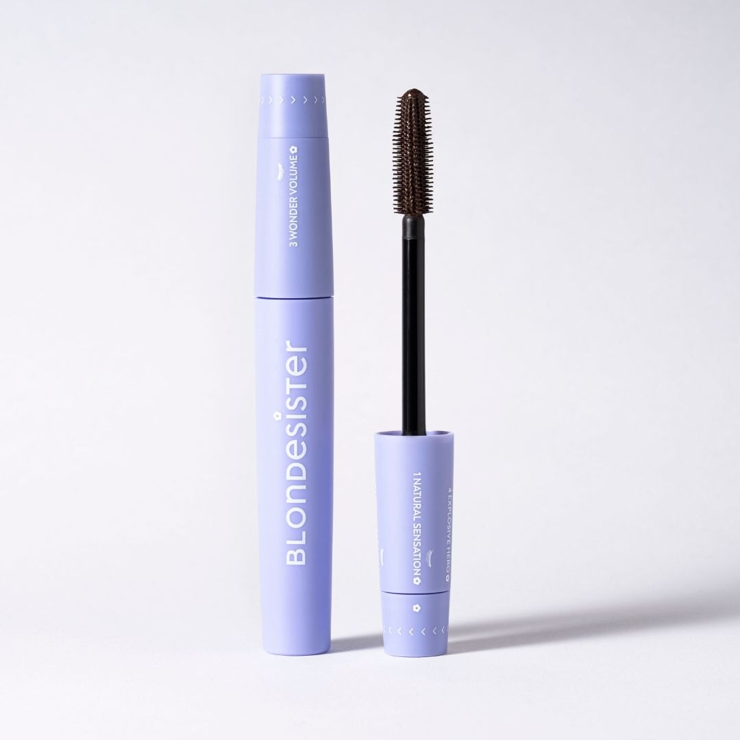 Mascara 4-in-1 Click&Turn di BlondeSister con lo scovolino modulabile